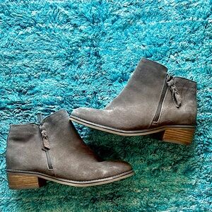 Blondo Liam Waterproof Ankle Boot